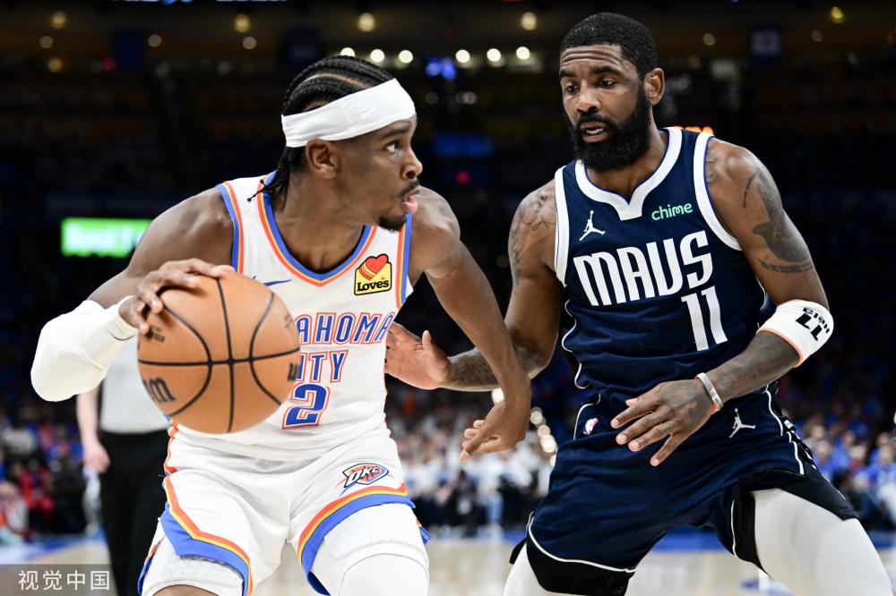 再由边后卫 再由边后卫